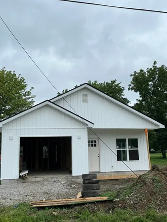 $215,000 | 322 West Franklin Street, Du Quoin, IL 62832
