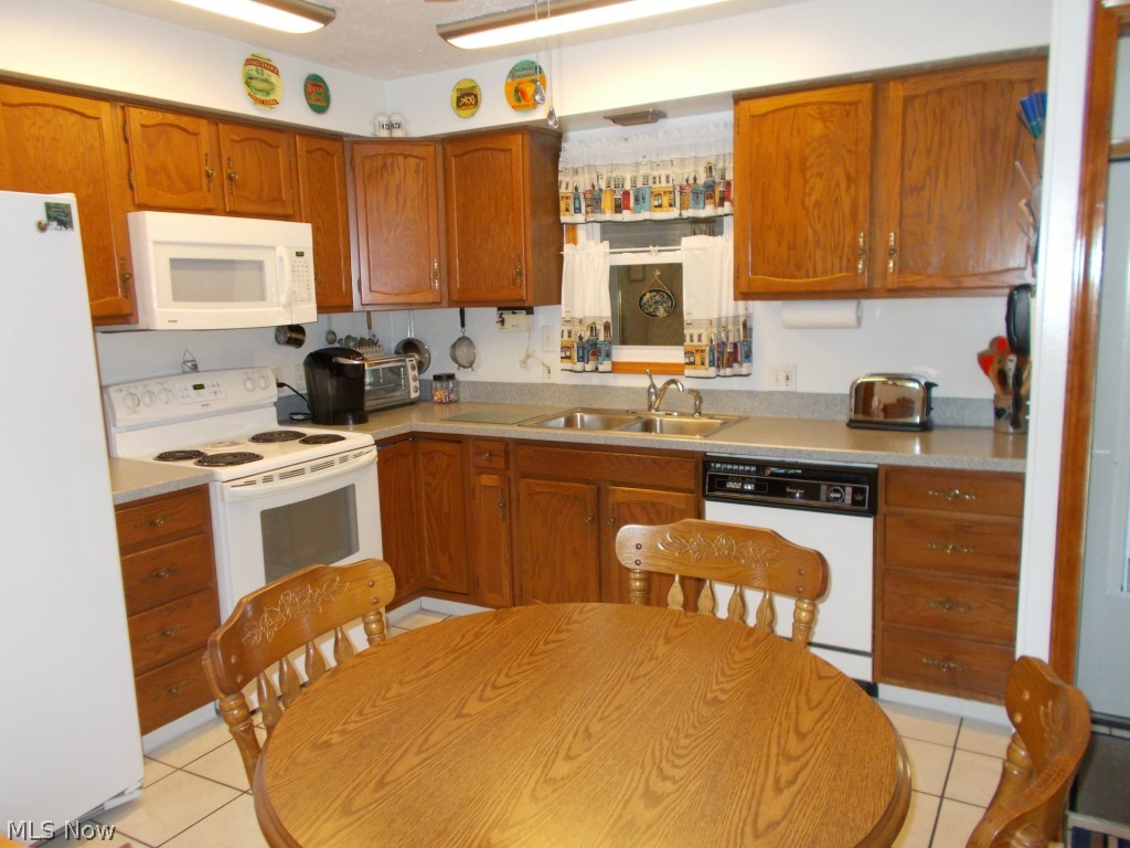 4593 Roadoan Road Brooklyn, OH 44144 - Photo 9 of 16