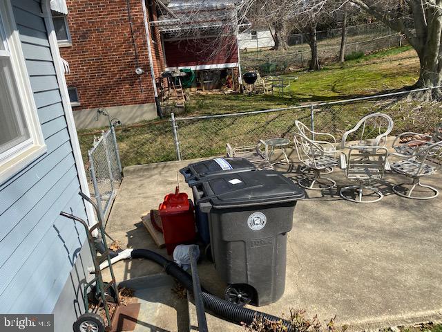5905 Jamestown Road Hyattsville, MD 20782 - Photo 20 of 25 a view of a backyard with sitting area