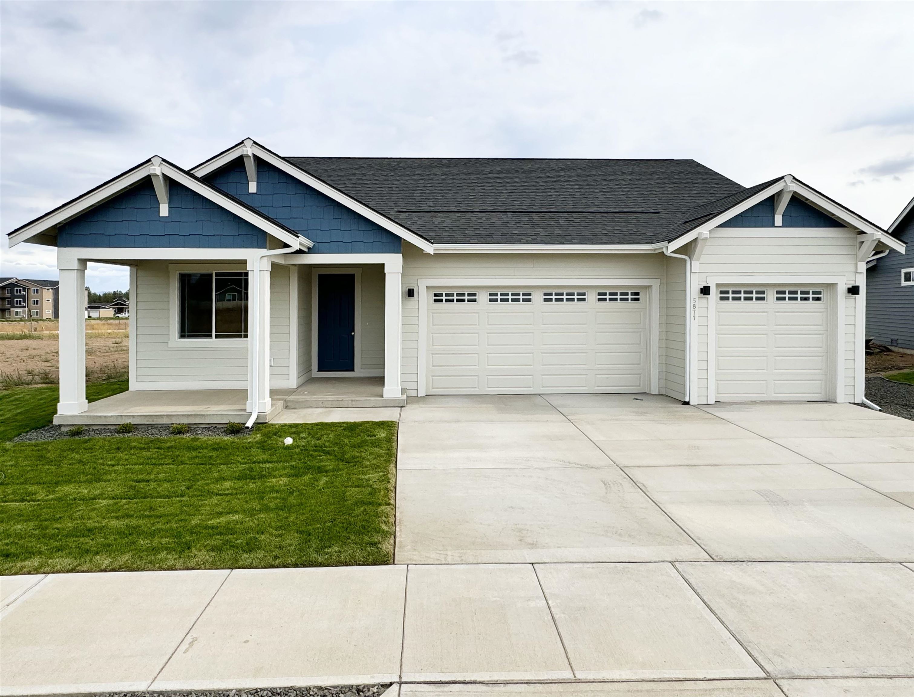 5871 South Sherri Lee Road Spokane, WA 99224 - Photo 1 of 33