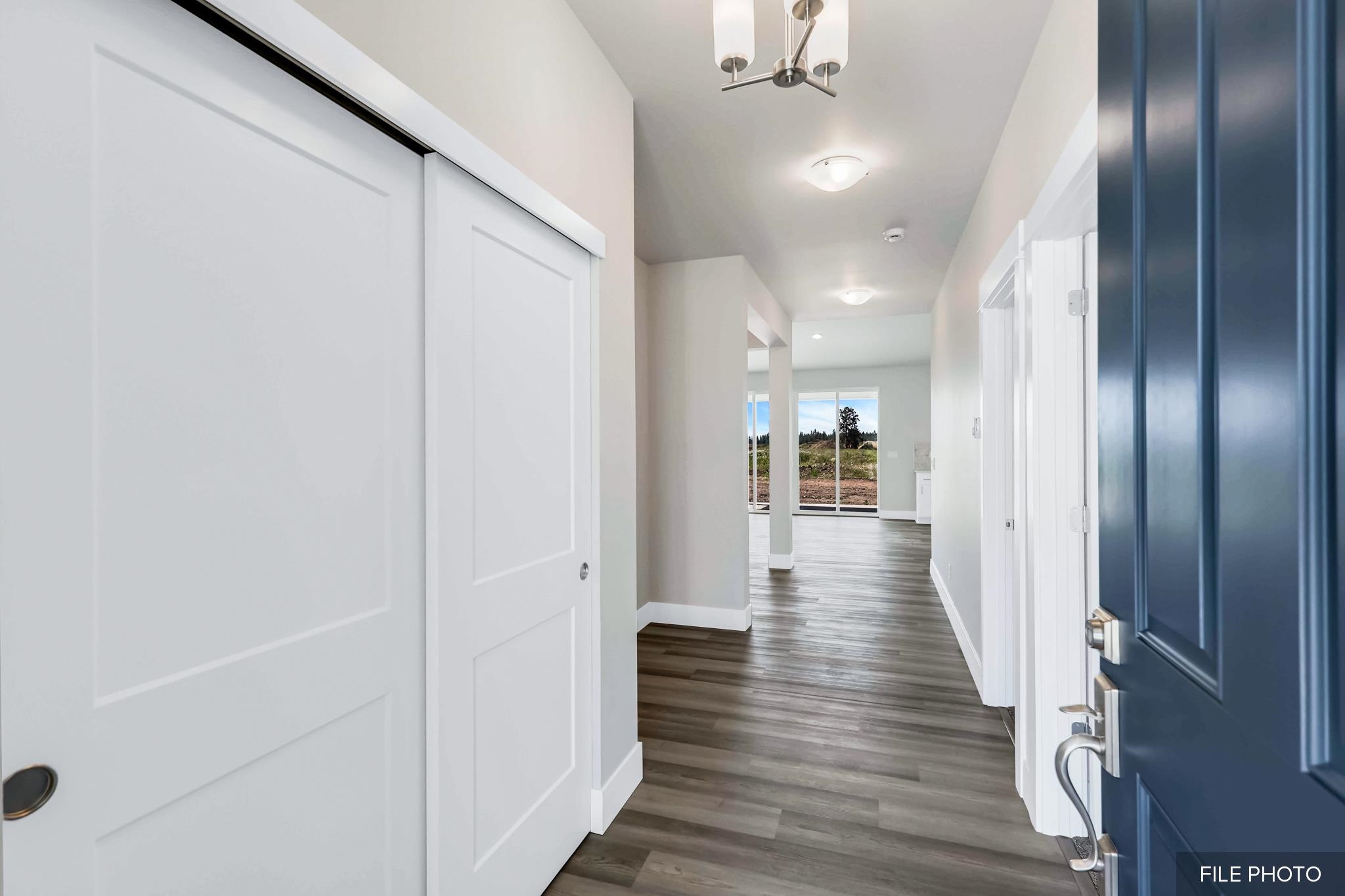 5871 South Sherri Lee Road Spokane, WA 99224 - Photo 7 of 33