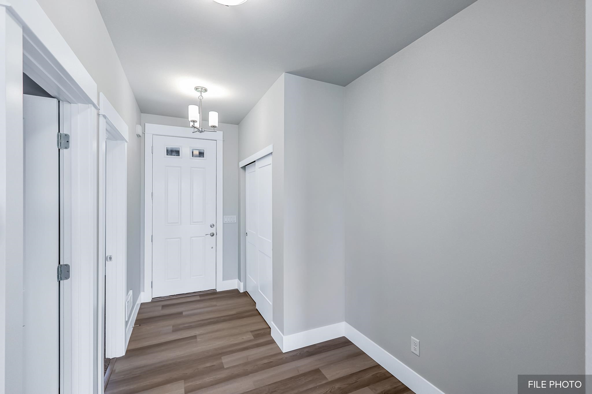 5871 South Sherri Lee Road Spokane, WA 99224 - Photo 8 of 33