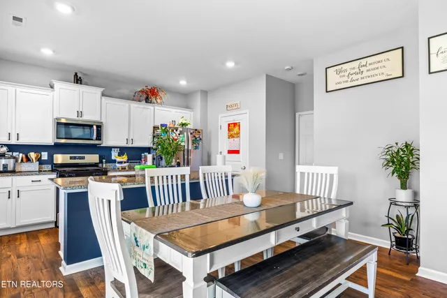 $469,900 | 7425 Grey Flannel Lane, Knoxville, TN 37931