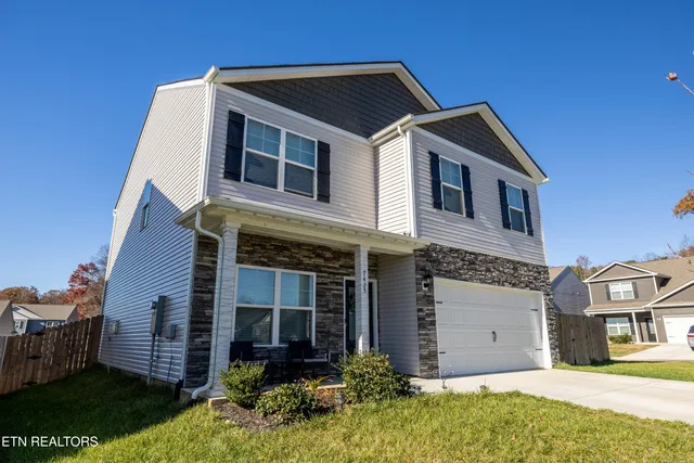 $469,900 | 7425 Grey Flannel Lane, Knoxville, TN 37931