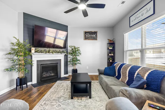 $469,900 | 7425 Grey Flannel Lane, Knoxville, TN 37931