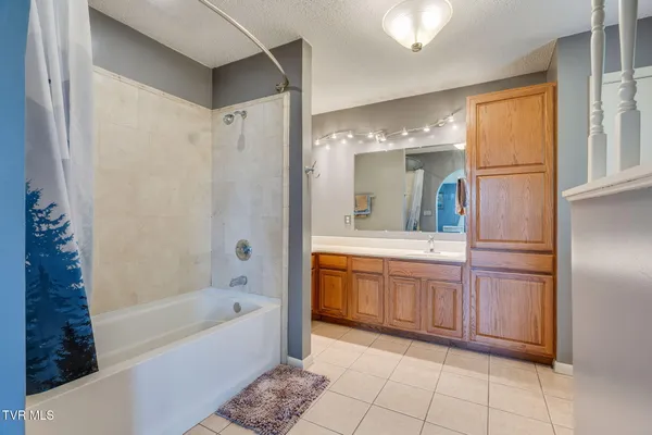 $520,000 | 364 Max Jett Road, Johnson City, TN 37601