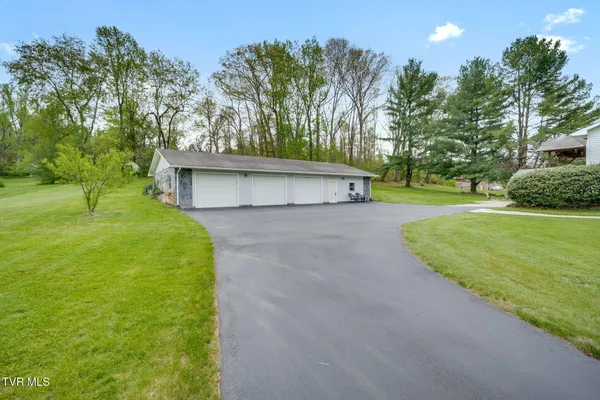 $520,000 | 364 Max Jett Road, Johnson City, TN 37601