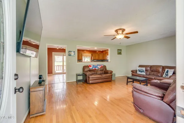 $520,000 | 364 Max Jett Road, Johnson City, TN 37601