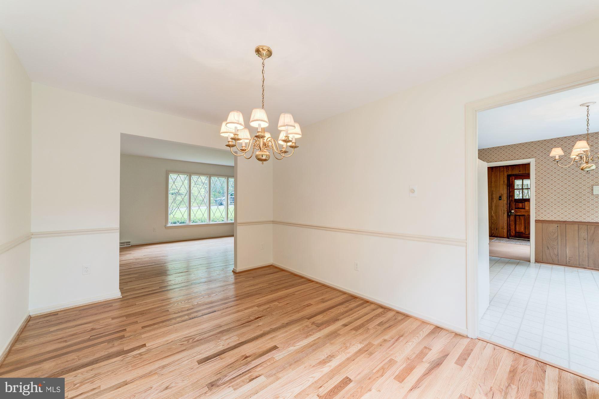 9518 Rockport Road Vienna, VA 22180 - Photo 6 of 27 Dining room