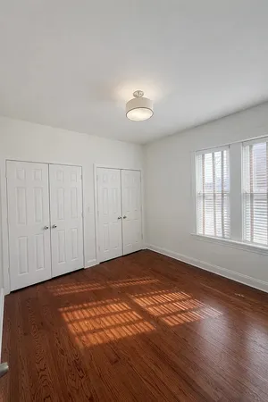 $1,850 | 4303 North Sawyer Avenue, Unit 1R, Chicago, IL 60618