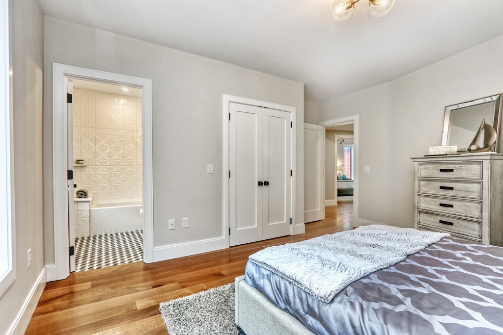 75 Greenough Street, Unit PH Brookline, MA 02445 - Photo 17 of 30