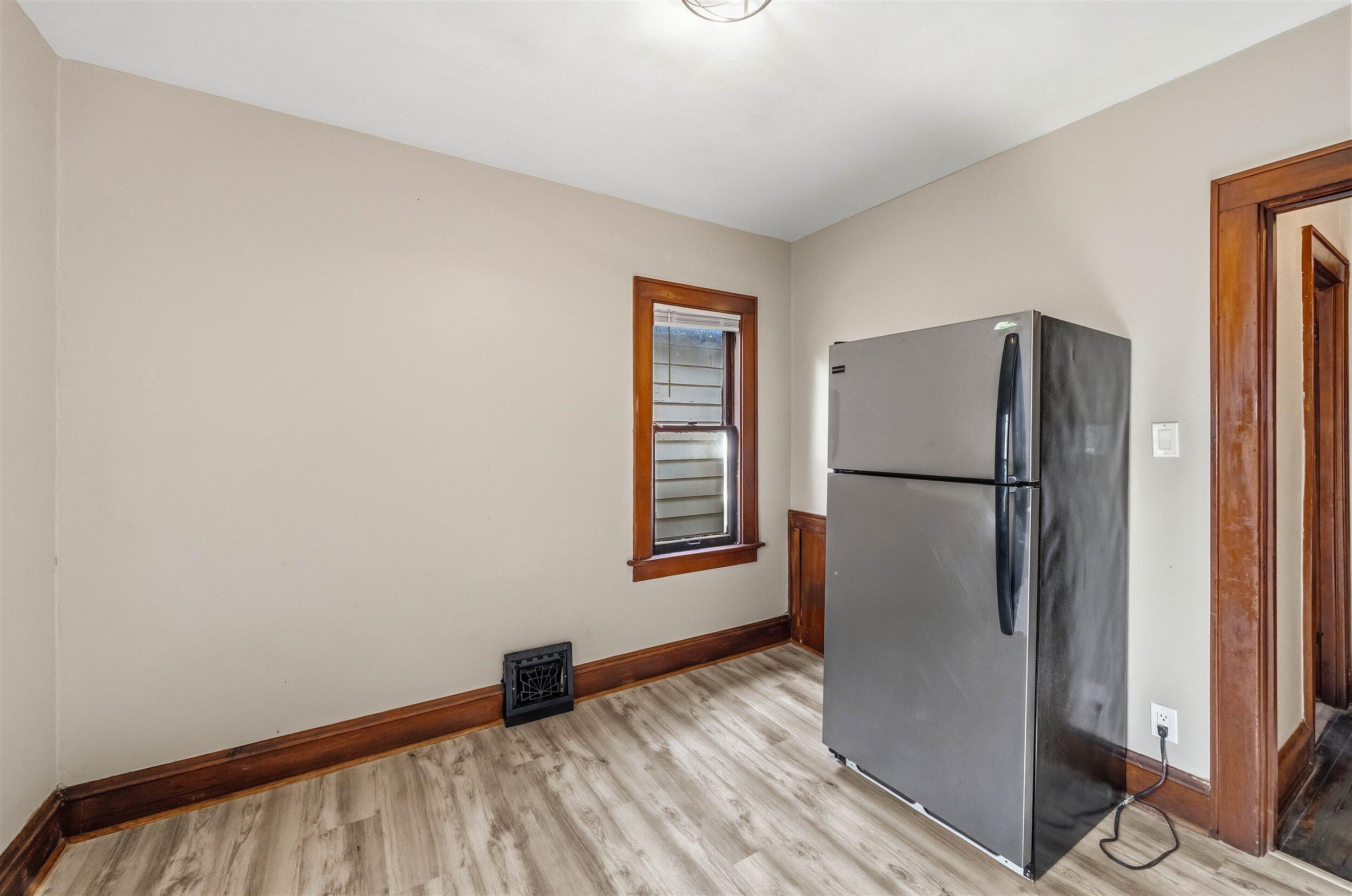 2419 North 53rd Street Milwaukee, WI 53210 - Photo 14 of 28 14-Dining Area