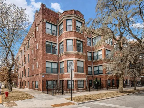 $349,998 | 4558 South King Drive, Unit 6, Chicago, IL 60653