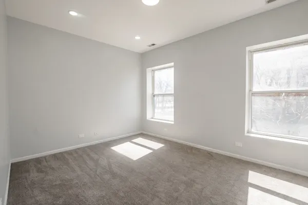 $349,998 | 4558 South King Drive, Unit 6, Chicago, IL 60653