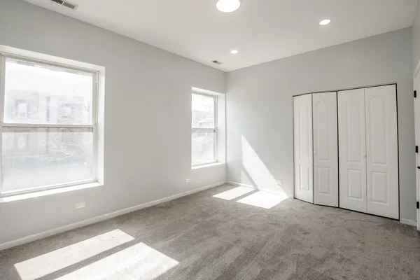 $349,998 | 4558 South King Drive, Unit 6, Chicago, IL 60653