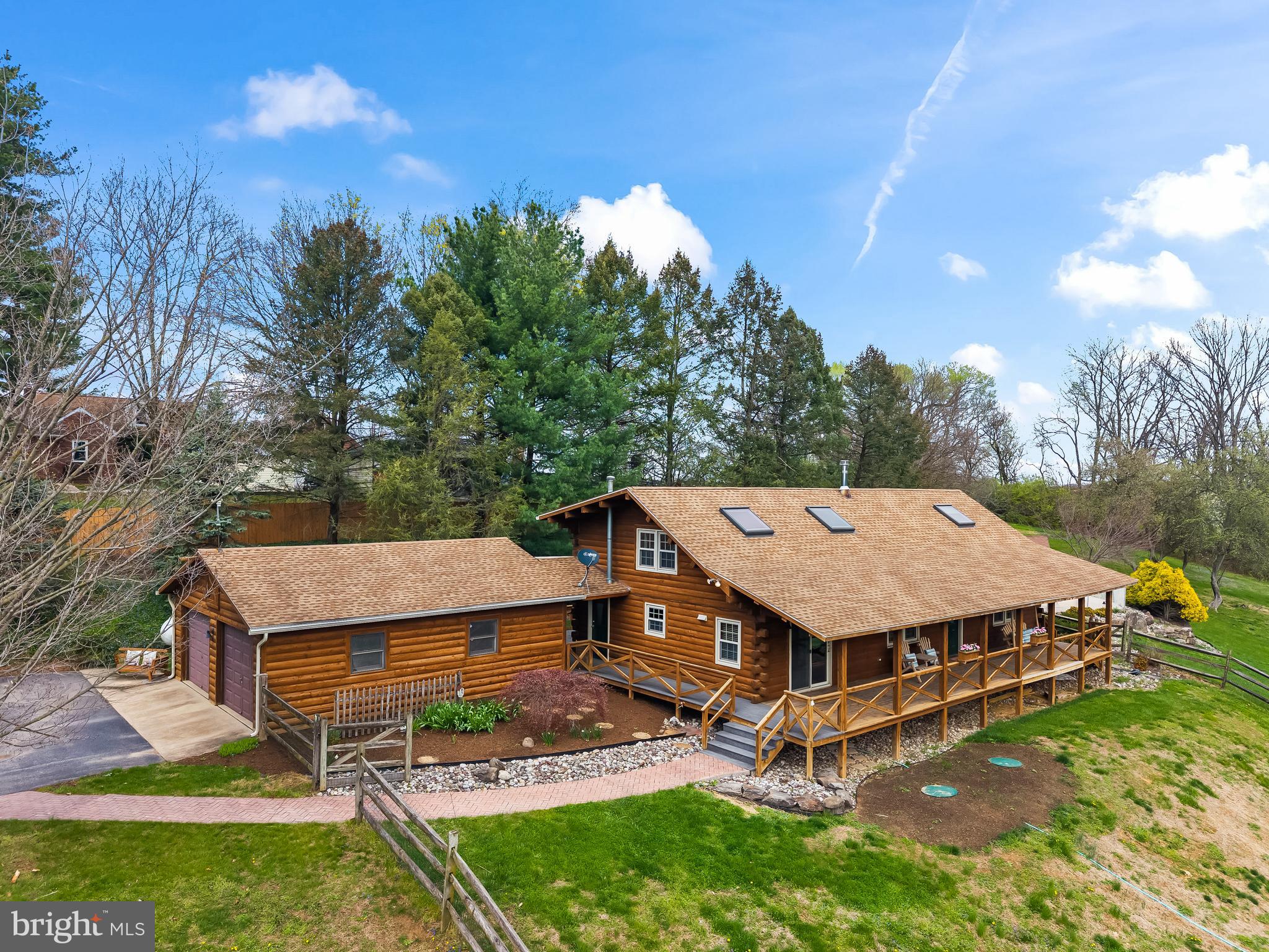 1570 Woodberry Road York, PA 17408 - Photo 3 of 56