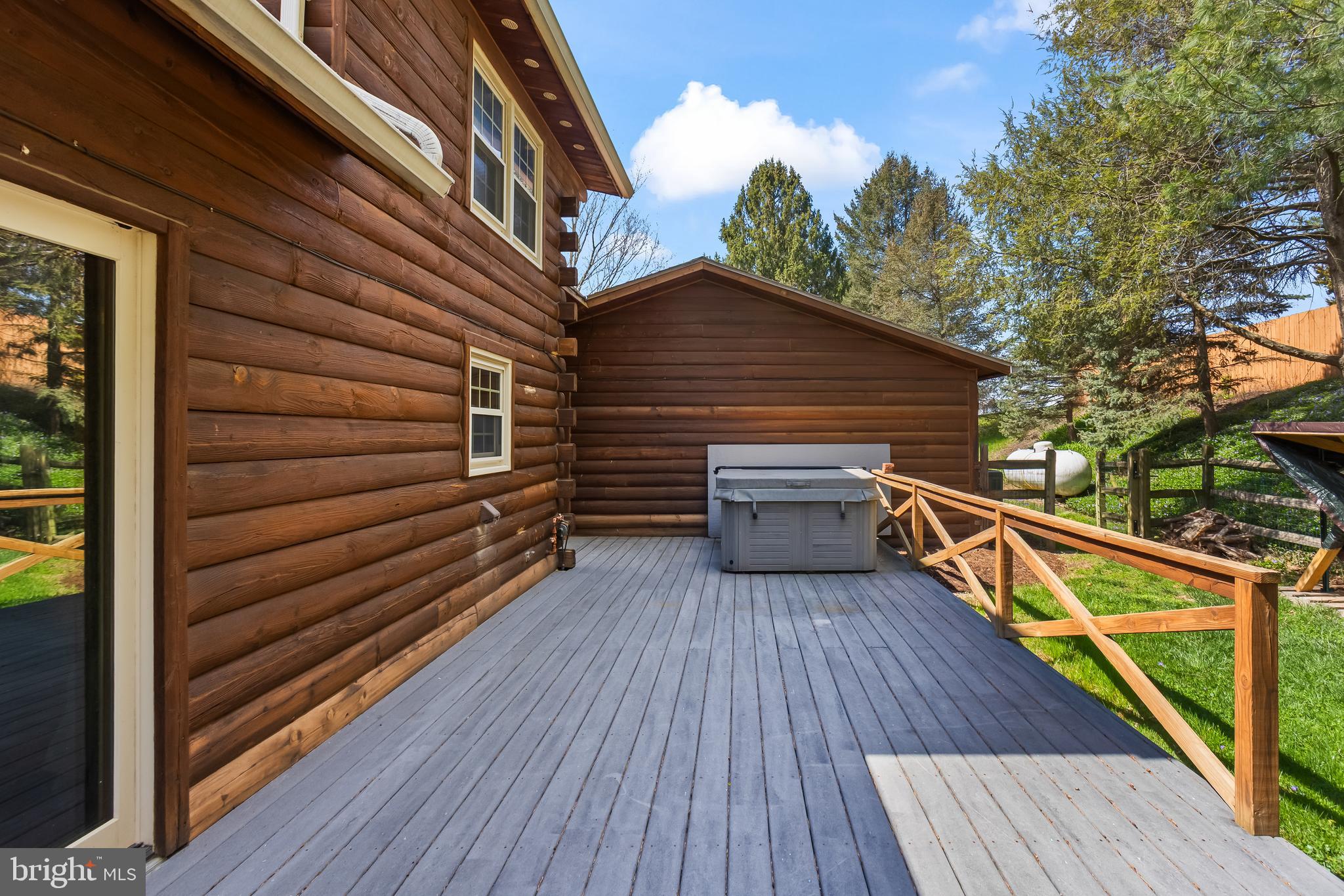 1570 Woodberry Road York, PA 17408 - Photo 36 of 56 Back deck