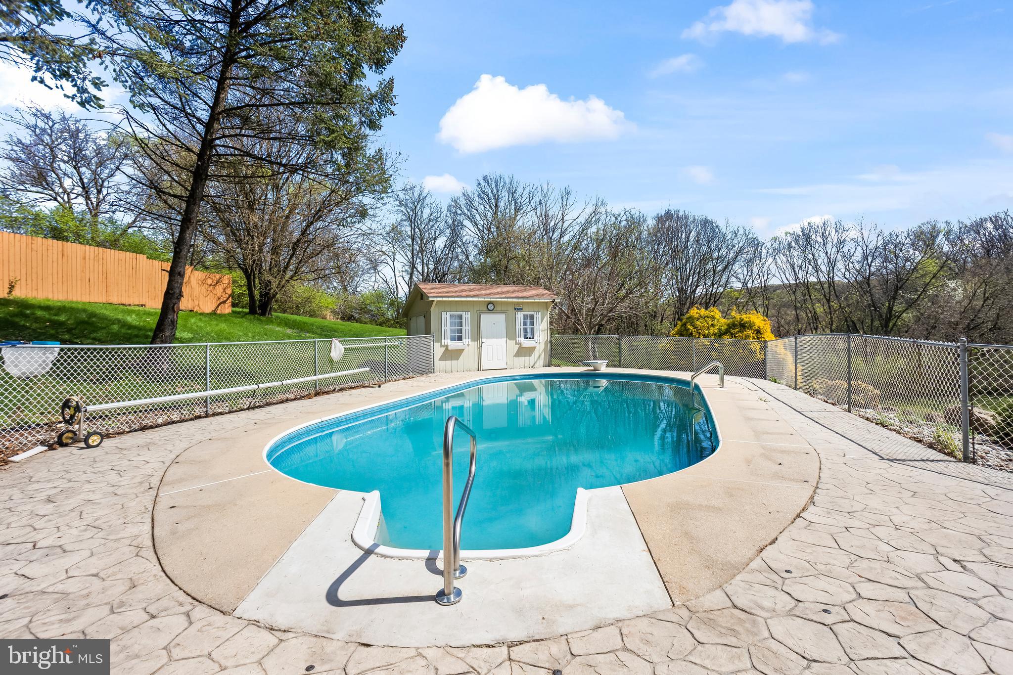 1570 Woodberry Road York, PA 17408 - Photo 37 of 56 Inground pool
