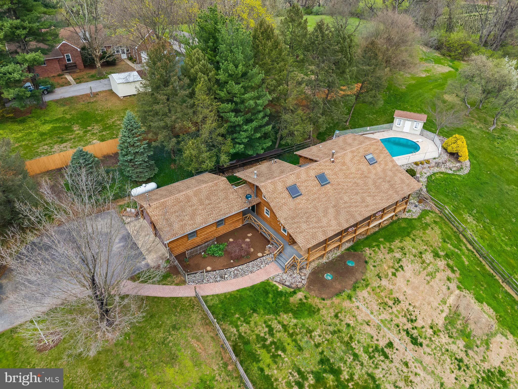 1570 Woodberry Road York, PA 17408 - Photo 42 of 56