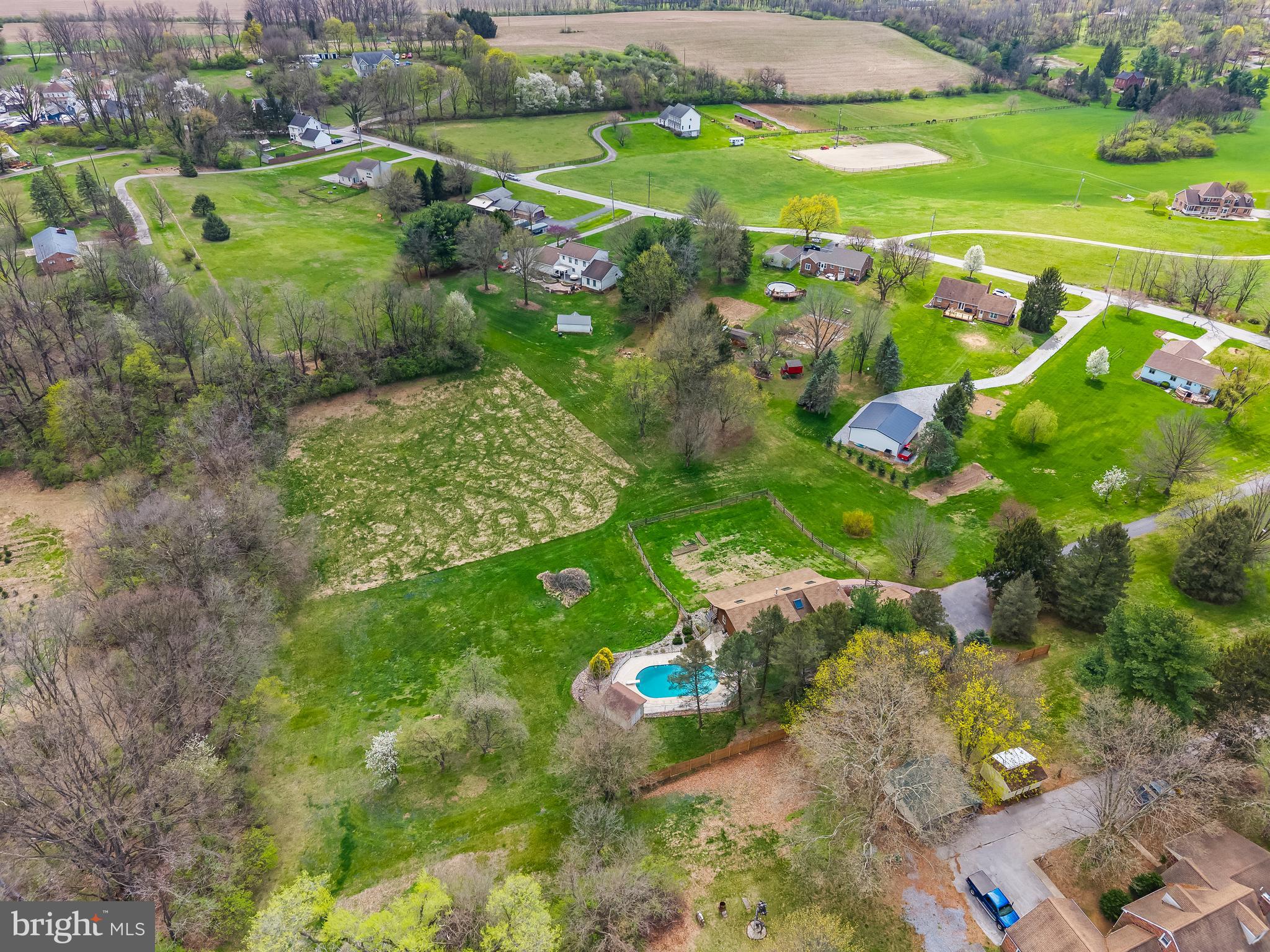 1570 Woodberry Road York, PA 17408 - Photo 49 of 56