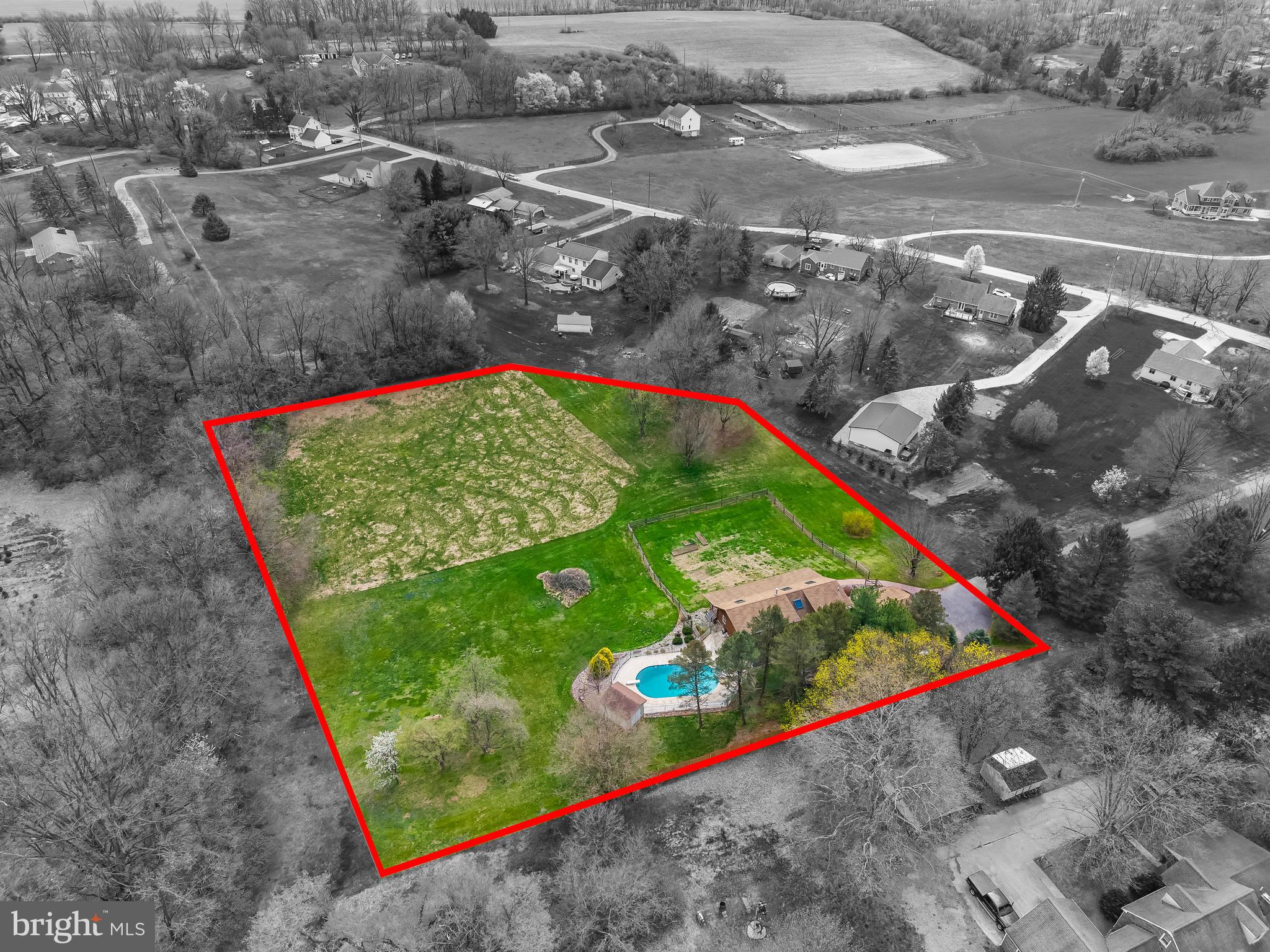 1570 Woodberry Road York, PA 17408 - Photo 50 of 56