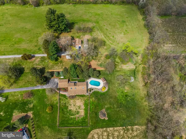 $509,900 | 1570 Woodberry Road, York, PA 17408
