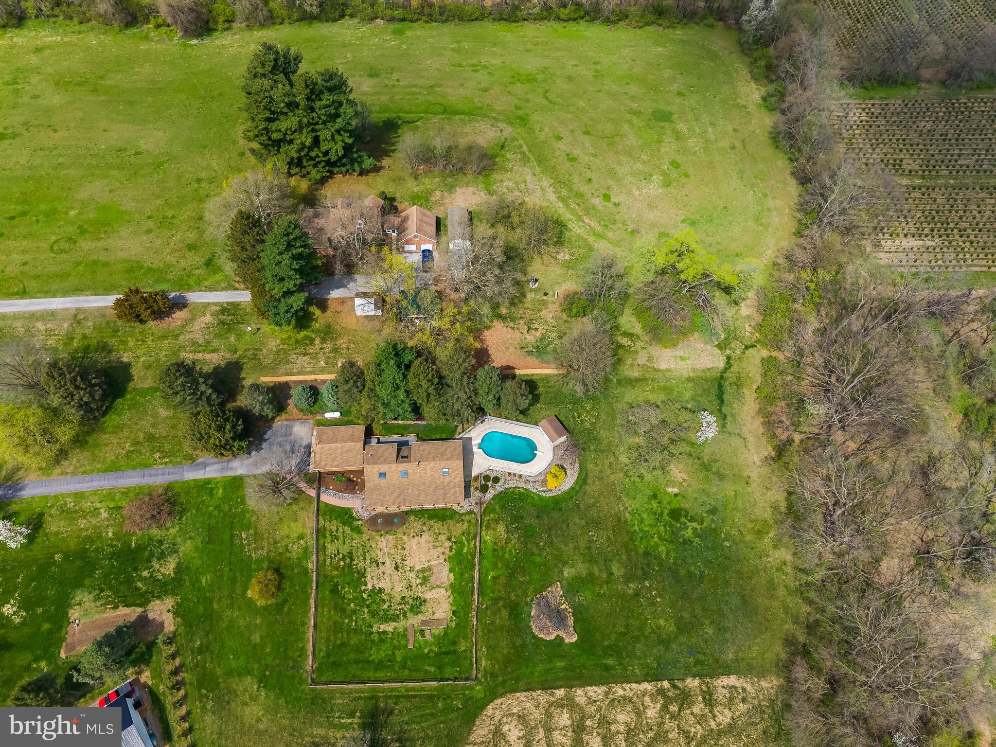 1570 Woodberry Road York, PA 17408 - Photo 54 of 56