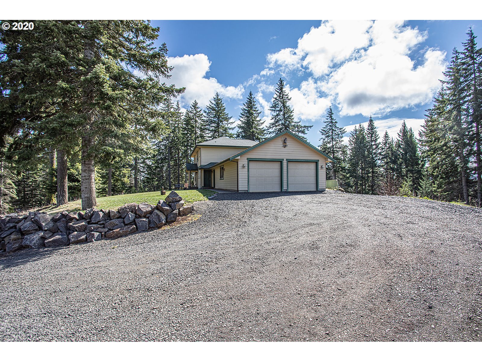 821 Snowden Road White Salmon, WA 98672 - Photo 2 of 32