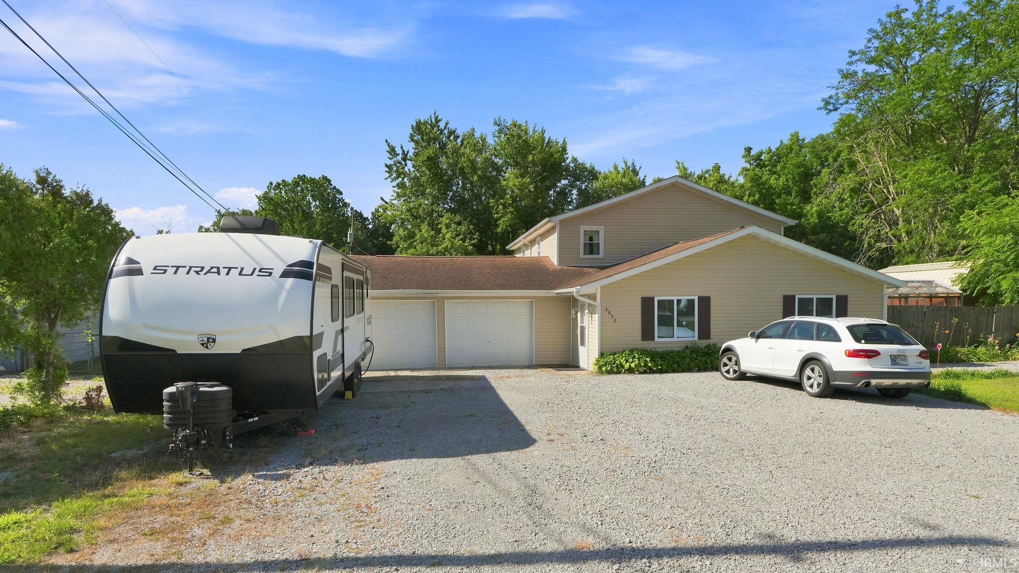 4852 Evard Road Fort Wayne, IN 46835 - Photo 2 of 32