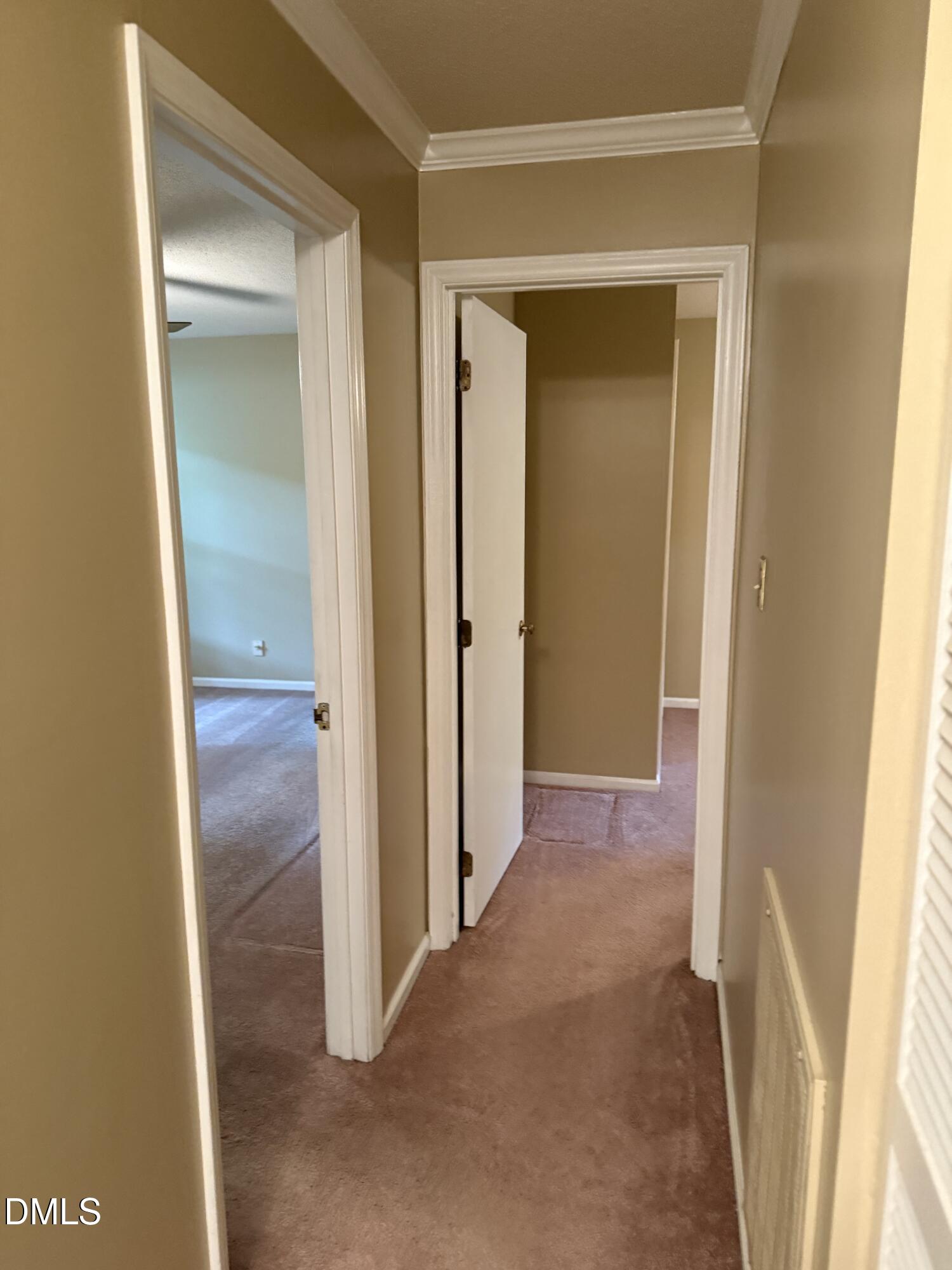 700 Wendy Way Durham, NC 27712 - Photo 24 of 44 Hallway