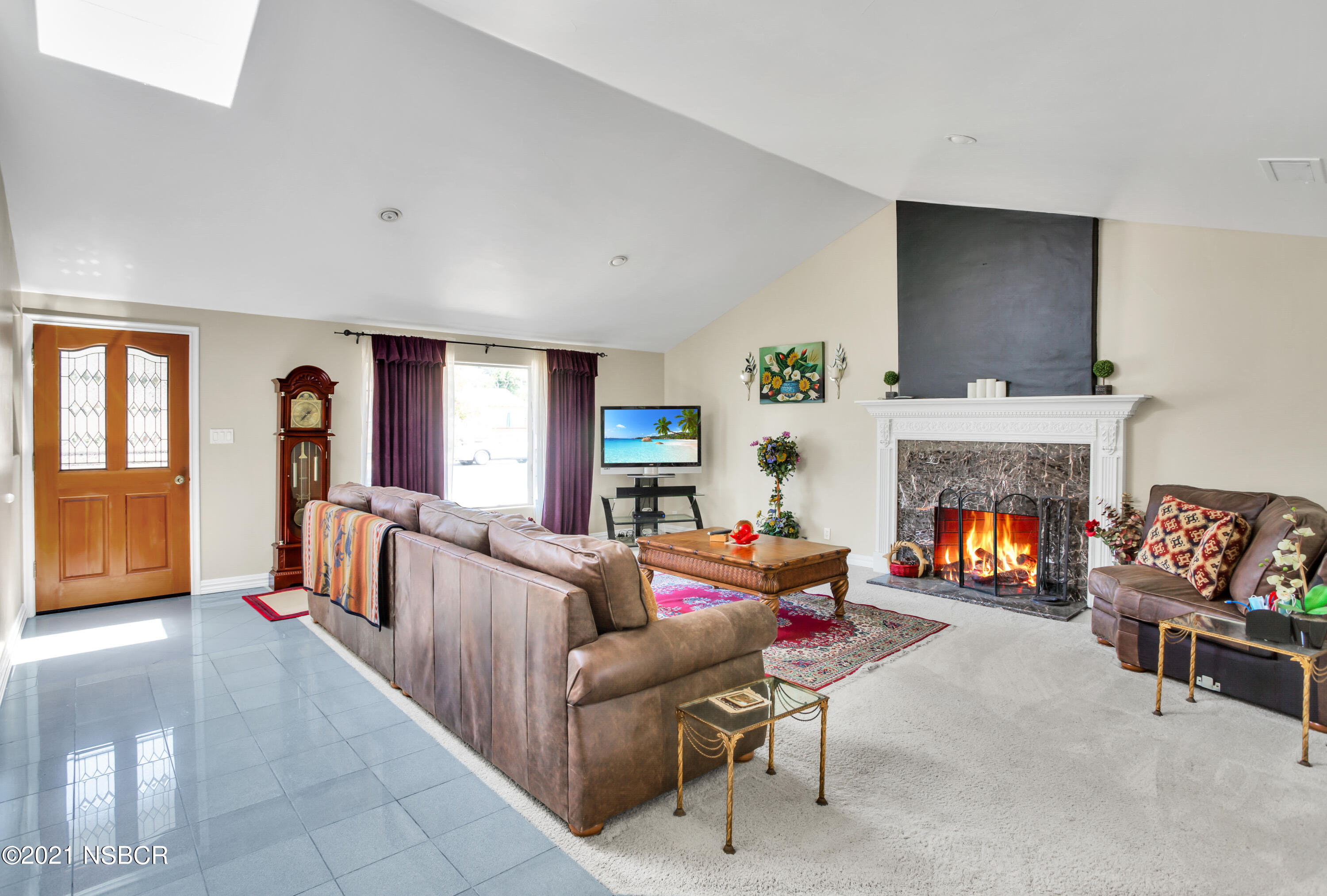 274 Kendale Road Buellton, CA 93427 - Photo 3 of 34 247Kendale-LivingRoom