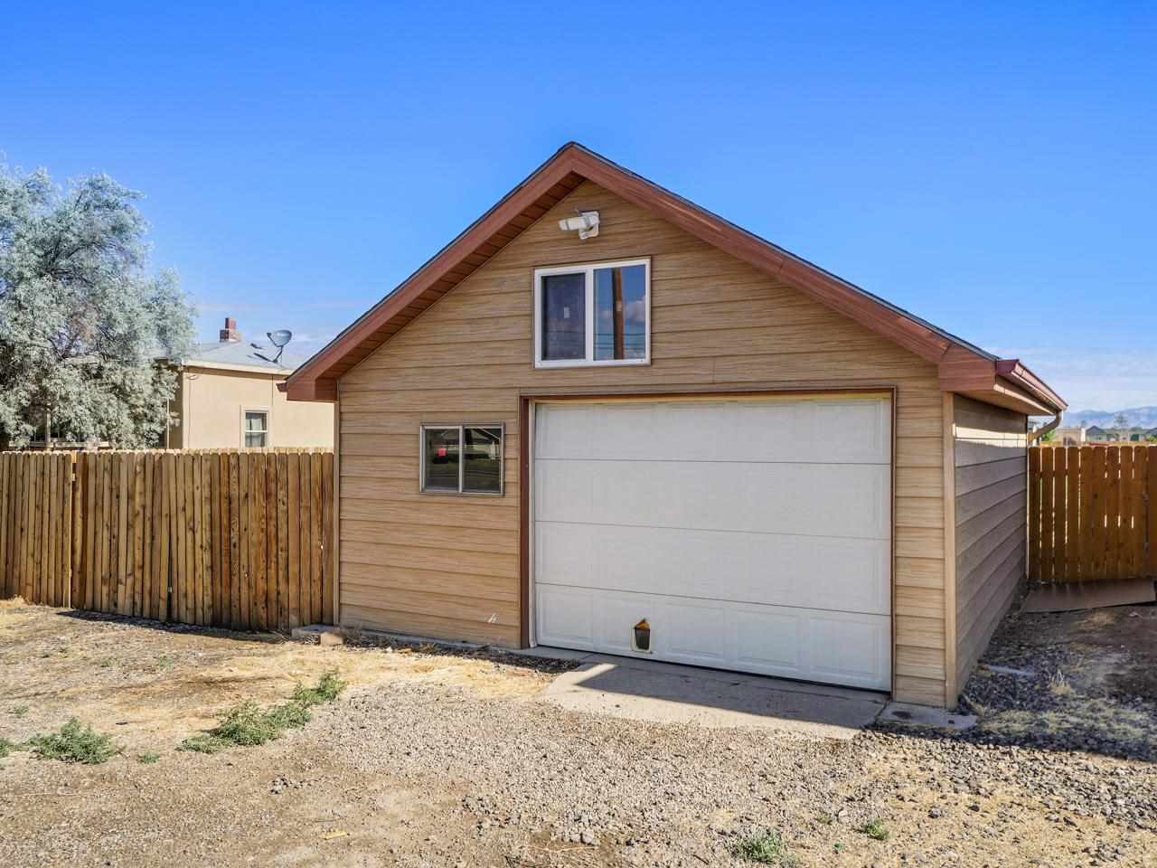 2278 H Road Grand Junction, CO 81505 - Photo 20 of 38 a front view of a house
