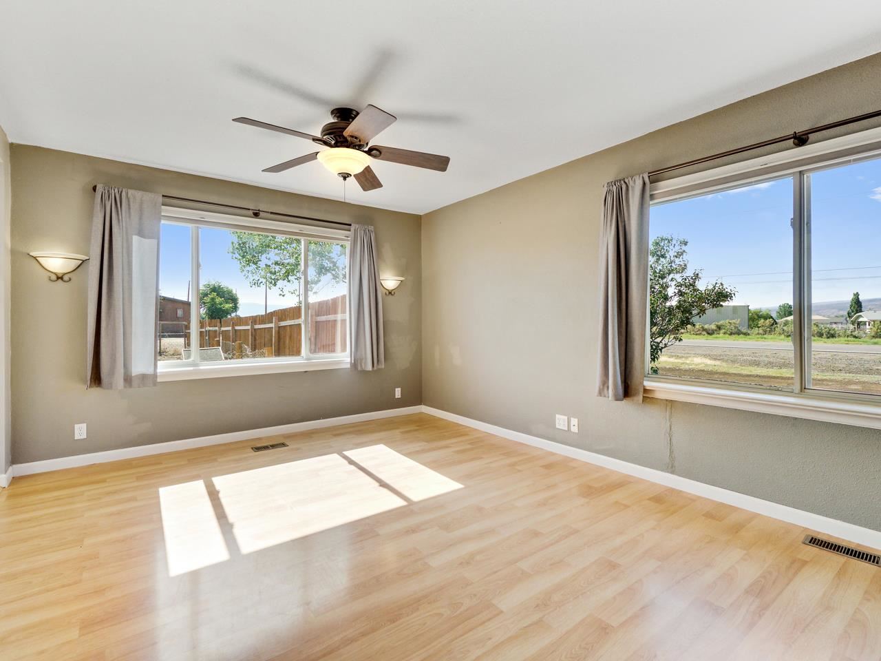 2278 H Road Grand Junction, CO 81505 - Photo 6 of 38 a view of an empty room with a window