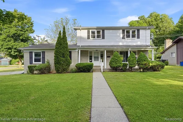 $2,800 | 27955 Berkshire Drive, Southfield, MI 48076