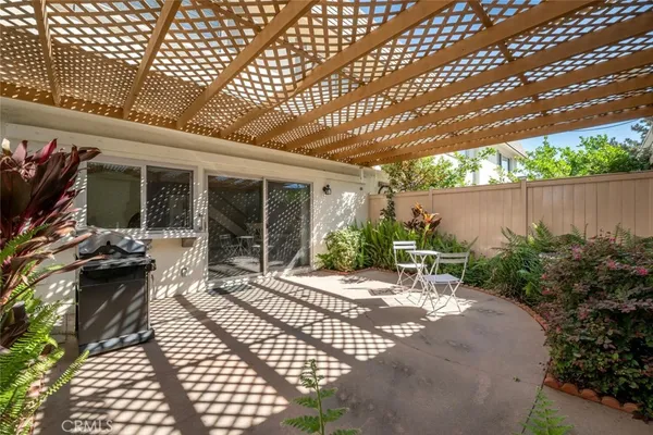 $845,000 | 4102 Av. Sevilla, Cypress, CA 90630