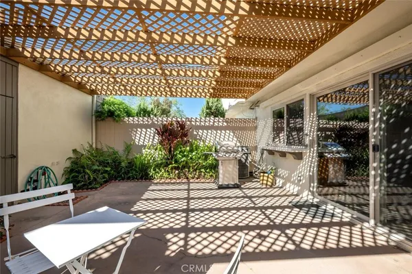 $845,000 | 4102 Av. Sevilla, Cypress, CA 90630