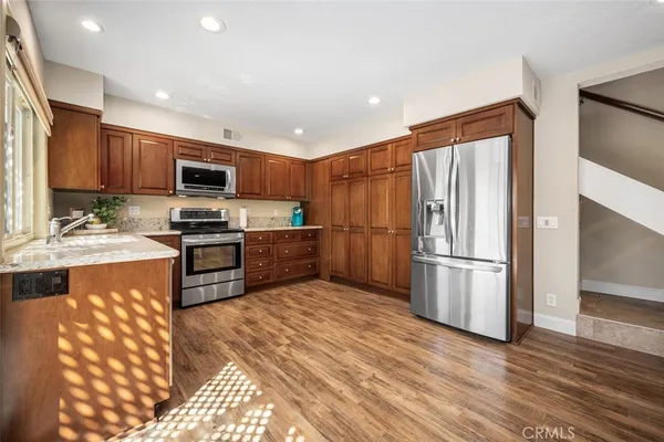 $845,000 | 4102 Av. Sevilla, Cypress, CA 90630