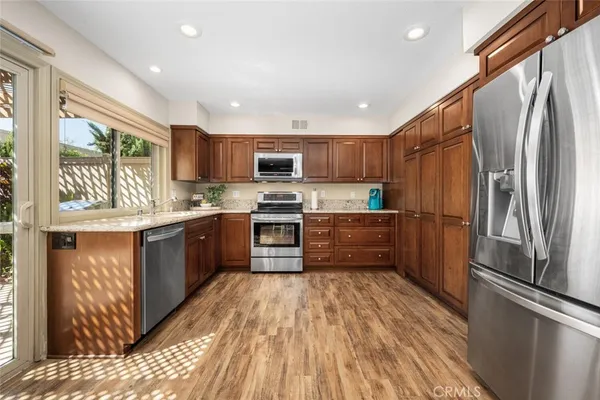 $845,000 | 4102 Av. Sevilla, Cypress, CA 90630