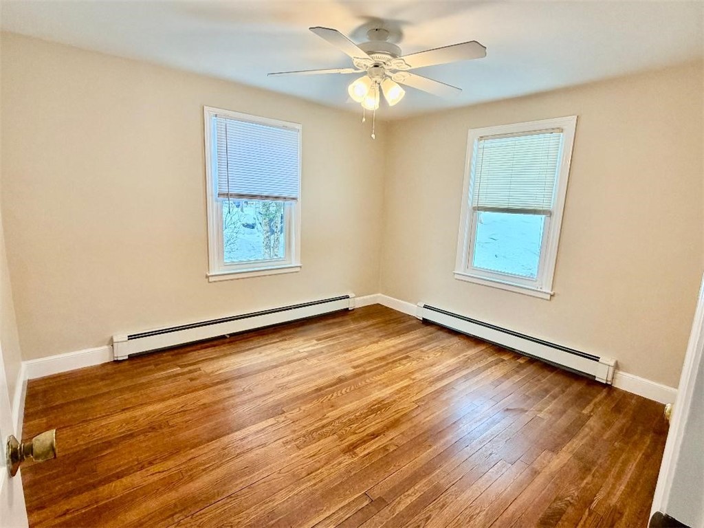 14 Amanda Street Cranston, RI 02920 - Photo 16 of 26 Additional 1st floor bed