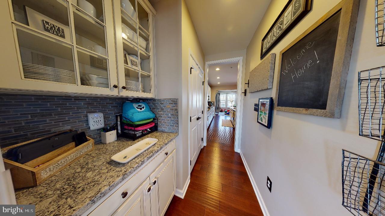 22432 Newcut Road Clarksburg, MD 20871 - Photo 12 of 44 Gallery Image 12