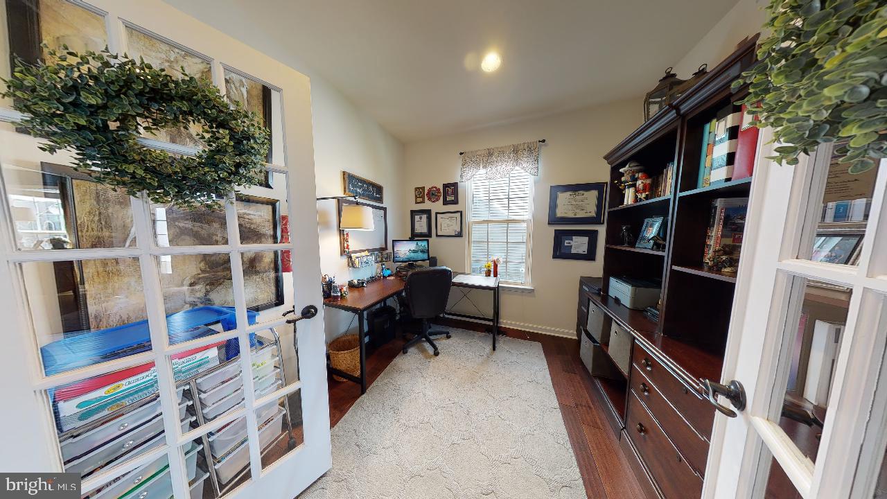 22432 Newcut Road Clarksburg, MD 20871 - Photo 16 of 44 Office