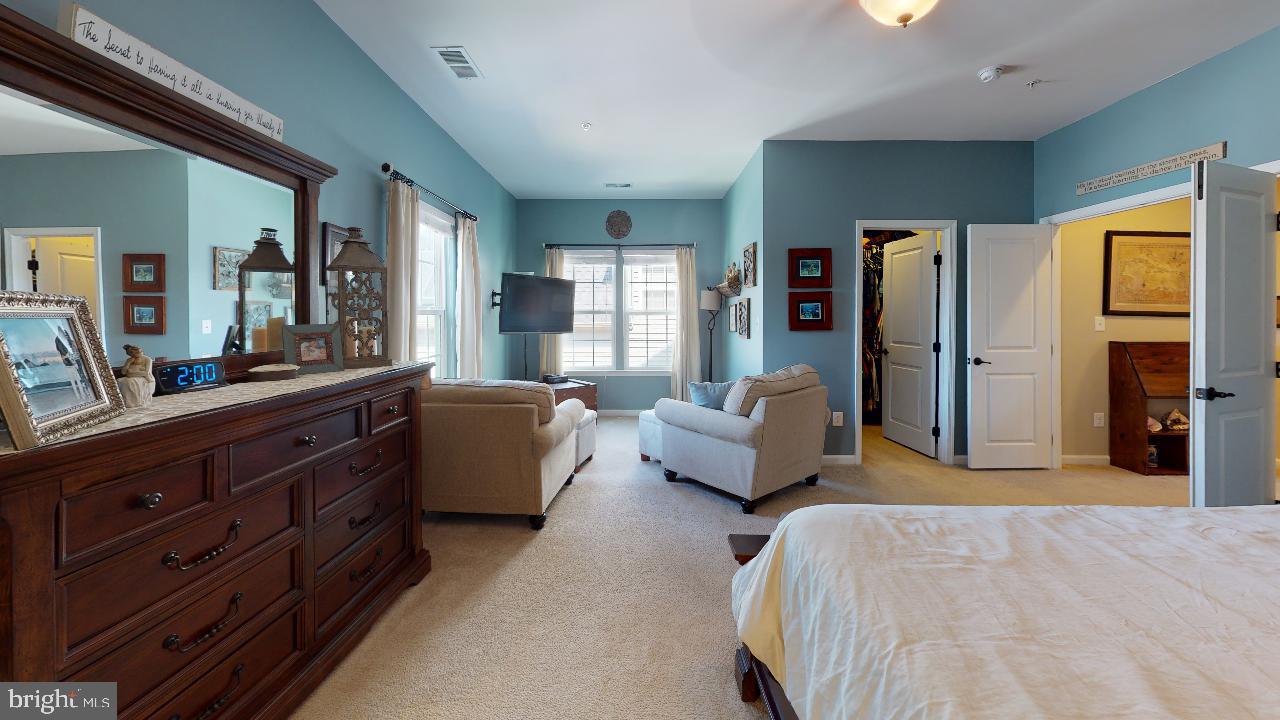 22432 Newcut Road Clarksburg, MD 20871 - Photo 20 of 44 Gallery Image 20