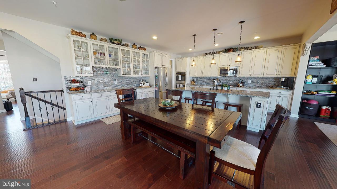 22432 Newcut Road Clarksburg, MD 20871 - Photo 8 of 44 Gallery Image 8