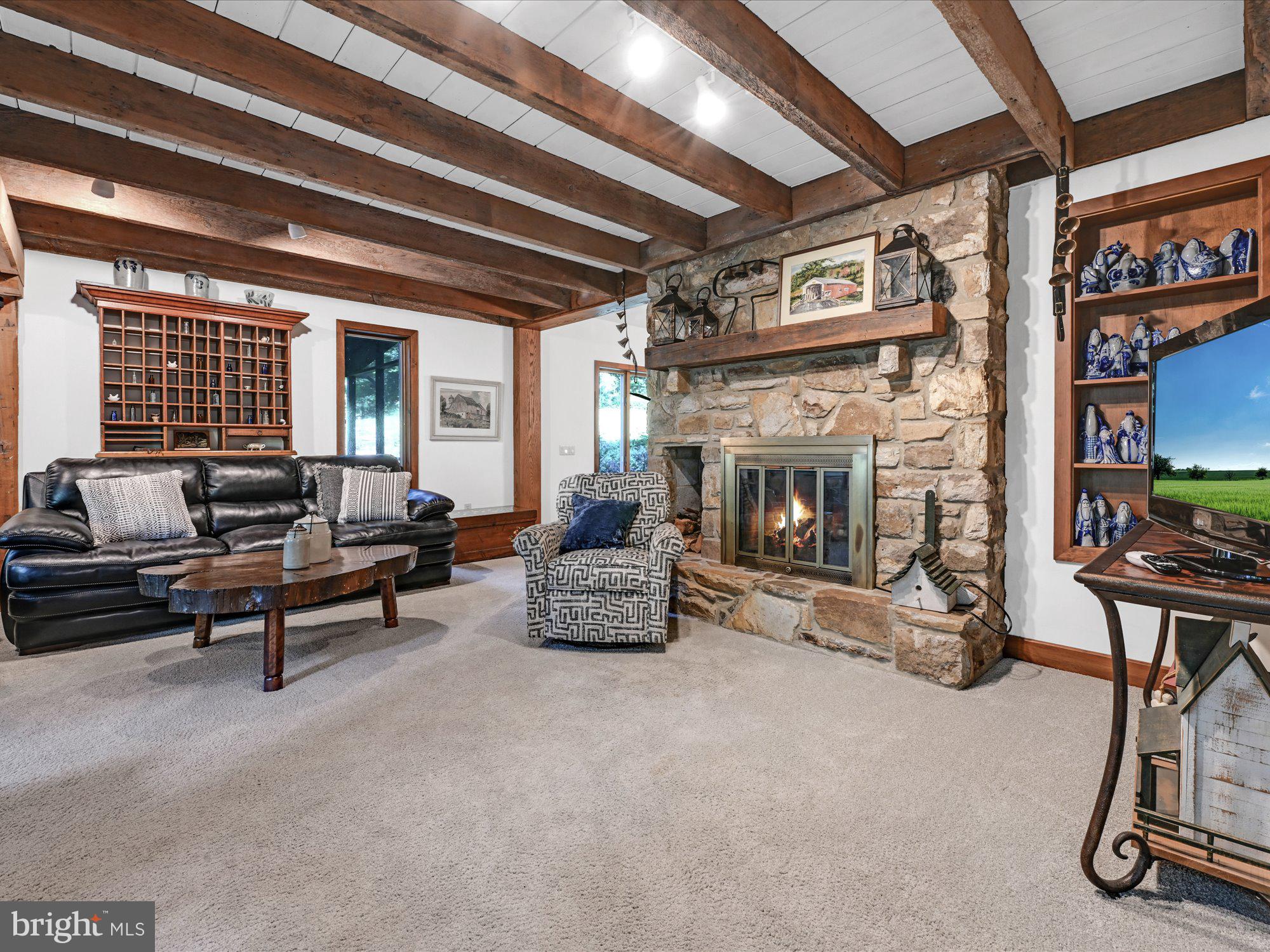 652 Valley Road Quarryville, PA 17566 - Photo 12 of 58 Living Room