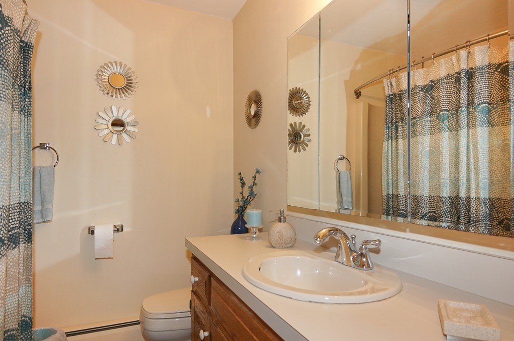 27 Lanthorn Road Northborough, MA 01532 - Photo 18 of 27 Gallery Image 18