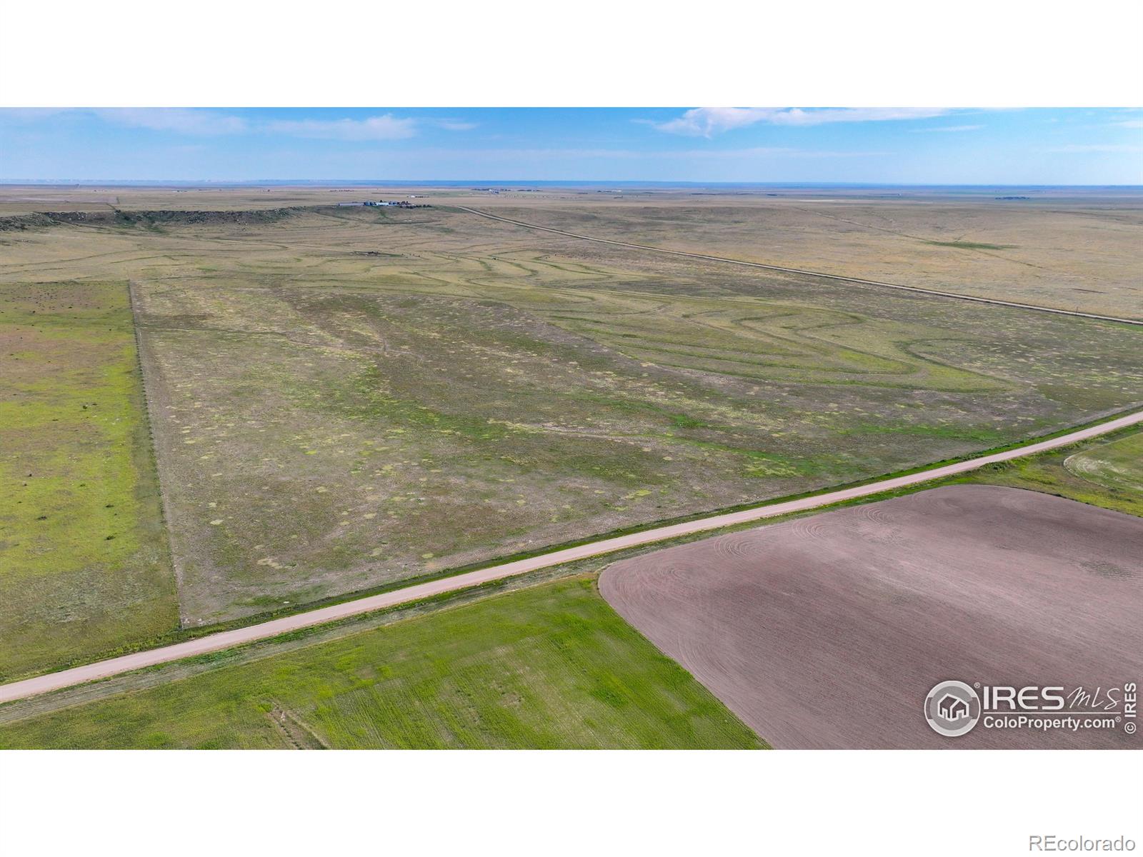 1 County Road 30 Merino, CO 80741 - Photo 7 of 16 a bathroom with a sink and a view of an ocean