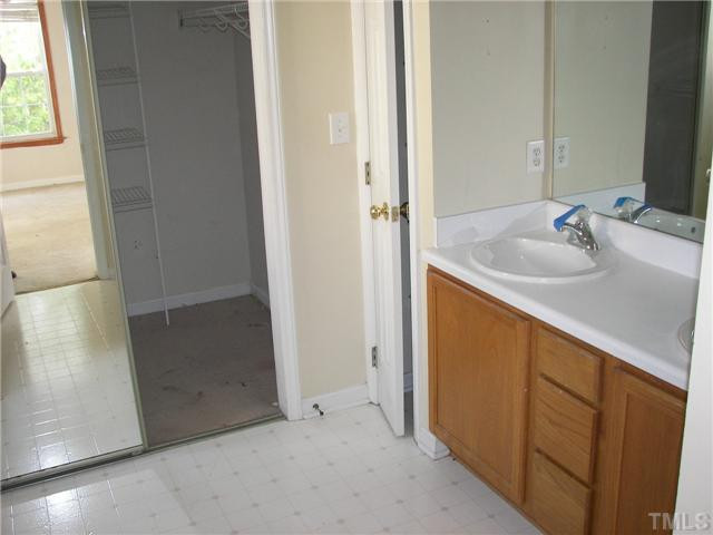 1921 Talamore Court Raleigh, NC 27604 - Photo 10 of 10 Bathroom