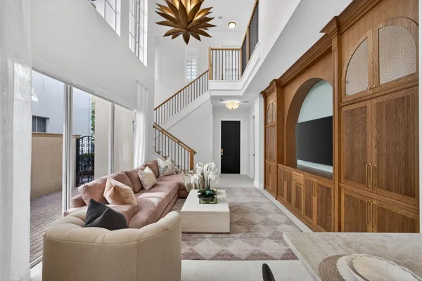 $1,250,000 | 26 Stoney Drive, Palm Beach Gardens, FL 33410