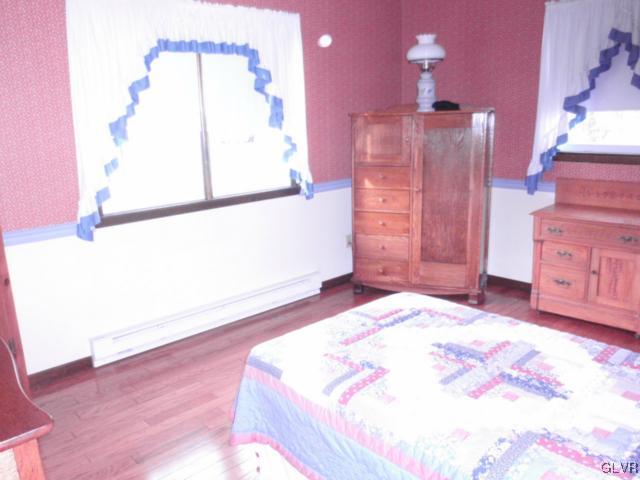 534 Mountain View Road Nazareth, PA 18064 - Photo 31 of 40 Second Bedroom front of home, twin bed can remain.
