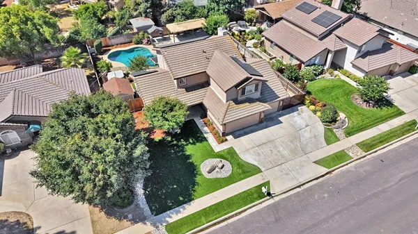 $650,000 | 1742 Cromwell Avenue, Clovis, CA 93611